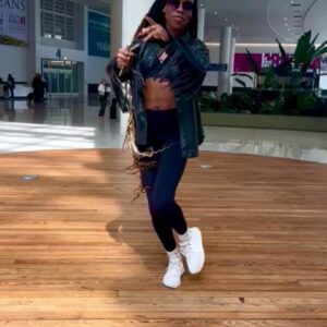 Ryann Richardson Instagram - *quietly tiptoes back onto Instagram* 🤫

Spring is GIVING, y'all! 🙌🏾

The seeds I've planted are coming into bloom. 
My garden is full of new blossoms. 
Of love 
Of dreams
Of passion 
Of direction
Of joy and laughter 
and foolishness and peace.
Of hoodrat stuff with my friends 
and quiet calm within myself.

I'm up right now and grateful as ever. 🙏🏾

What gifts has the new season brought y'all?

#springinspiration #gratitude #affirmations #inspirationdaily #blackgirljoy