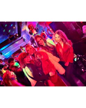 Ryann Shane Instagram - red #ftw this past week💋 #tbt