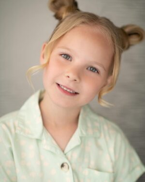 Rylea Nevaeh Whittet Instagram - A few of Rylea’s new headshots 🤩💫🥰📸 We are so pleased with how these turned out.  Our friend Ian @vancouverheadshotphotographer always does such a great job, he’s so great at capturing the perfect moments.  Thank you Ian 🥰  ALSO, I can’t believe how much Rylea has grown up in the past year!! #ryleanevaehwhittet #ryleawhittet #childactor #maddyfrommaid #headshots #smile #love #smileyrylea #cute #kidactor #mykidisthecutest #timeflies