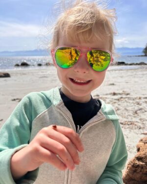 Rylea Nevaeh Whittet Instagram - Ladybugs 🐞 and Jellyfish! It’s beautiful today so we headed out to Aylard Farm Beach at East Sooke Park for some sunshine. ☀️🌊We had a great time ❤️❤️❤️ #ryleanevaehwhittet #ryleawhittet #maddyfrommaid #aylardfarmbeach #eastsooke #eastsookepark #ladybug #jellyfish #sunshine #smiles #love #mykidisthecutest #smileyrylea #sandyfeet #beachswing #funday #thursday #iloveher #ilovemykid