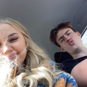 Rylee Mackintosh Instagram - 🎉🤍