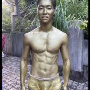 Ryodai Ishibashi Instagram - ぱーてぃーちゃんのきょんちぃが
有吉の壁でしゃちほこトリオをやった時に写真を撮って
アプリの力を使って加工して送ってくれたのですが
ただのモンスターが送られてきました
写真て今こんなにイジれるのね
後ろの草がもうグニャグニャ
・
#顔を小さく
#肩を丸くデカく
#腕をかなり太く
#背中の僧帽筋をモリモリに
#胸を巨乳に
#ズレてしまった乳首の位置をずらしながら乳輪をデカく
#テーマは
#クリスティアーノロナウド 
#そんなわけない
#全然違う 
#怖い
#子供に泣かれる 
#比較動画を見るとよりわかる
#下はパンツがもうこの形のものだった
#ぱーてぃーちゃん 
#金子きょんちぃ