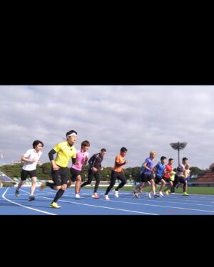 Ryodai Ishibashi Instagram - 400m走サバイバル鬼レンチャン
ありがとうございました

またもや5レンチャンでした
ちょっと皆さん速すぎて
足が速くなる餃子食っても敵いませんでした
困っちゃいます

今回も元サッカー日本代表と走れて
アスリートの皆さんと走れて幸せでございました
・
#千鳥の鬼レンチャン 
#400mサバイバル鬼レンチャン
#駒野友一 さん
#前回撮れなかったので最高です
#流石代表サイドバックでした
#ハーフナーマイク さん
#競り合いする気もなくなる程高かった
#足が速くなる餃子
#マジで速くなりますよ
#次回も飯を作っていく
#肺が強くなるカルパッチョ
#スポーツ栄養プランナー の名にかけて作ります
#とりあえず鍛え直します