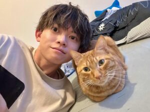 Ryogo Matsumaru Instagram - あんまり更新できてなかったインスタ、今年からちゃんと頑張ろうかなと思い始めてる…！

やってほしいことコメントで教えて！instagramって何できるの！？(初心者)