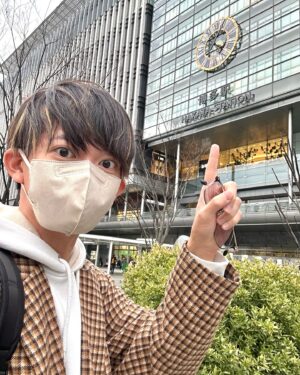 Ryogo Matsumaru Instagram - 来たぜ #博多駅 ！！明日から #ポケモンカード の全国大会だ！！がんばるぞーー！！