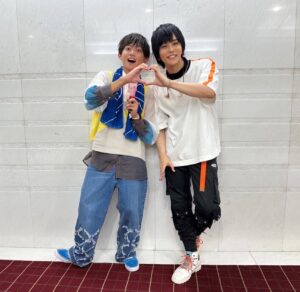 Ryogo Matsumaru Instagram - 昨日は #天月 くんのライブにゲスト出演してました！！

推しのライブに行けるだけで最高なのに
ステージゲストとして企画に参加させてもらえるなんて本当に貴重すぎました😭

人生で1番幸せな日でした。

天月くん本当にありがとう。
これからもずっと推す。ダイスき！！！

#みっくすじゅーす #歌い手