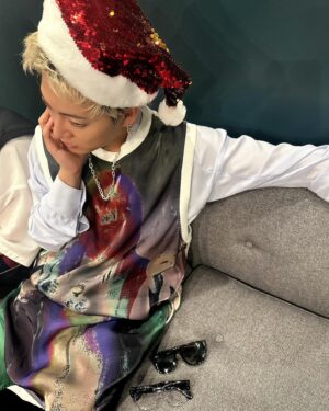 Ryoki Miyama Instagram - メリクリ🎅 昨日は楽しかったな 
had a great time wiz my fans.

#ChristmasParty 
#ACUOD
#デザイナーチャヌ
thank you 🕶⸒⸒
#RAYBAN
#三山凌輝
