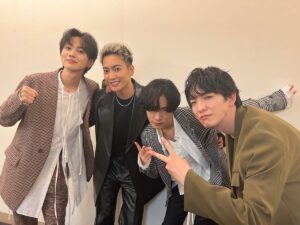 Ryoki Miyama Instagram - 本日、僕の全ての舞台挨拶が終了しました！！！ 最近のここまでの様々な怒涛の日々は自分としても初めてで正直体力やメンタルも大変でしたが、その分寂しい気持ちがたくさんあります。なによりここからも沢山の方に映画が愛されてくれたら本当になにより幸せなことです… 是非何回観ても飽きないメッセージ性が詰まった作品になってますので劇場でご覧下さい！！
最近凌輝頑張ったから皆褒めてぇ🥰キャンペーン実施中です笑
これで明日からも頑張れます💪笑
 #high_low_the_worst_x 
 #ハイロー
 #川村壱馬
 #吉野北人
 #前田公輝
 #三山凌輝