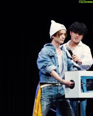 Ryosuke Miura Instagram - .
大阪
東京ととっても楽しい時間をありがとうございました🌞
めちゃくちゃ笑いました🤣
トークLIVE
今回製作段階からスタッフさんと打ち合わせを重ねダンサーさんにも今回LIVEパートだけでは無くトークコーナーも盛り上げて頂きました。本当に有り難うございました。