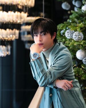 Ryosuke Sota Instagram - 先日、ウブロ銀座店ブティックにお邪魔しました。
新作の時計を2本着用させて頂いたんですが両方とも冬にぴったりでとても素敵でした⌚️
#pr #ad #Hublot #ウブロ
