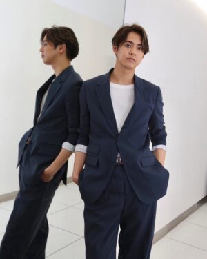 Ryota Katayose Instagram - 映画『ミンナのウタ』
本日公開となりました！！👻🎶
GENERATIONSの10周年イヤーに
ジェネの新たなエンタメの引き出しを
つくっていただくことができました！！！✨
清水監督はじめ携わってくださった
スタッフの皆さまに感謝です‼️🔥
主題歌『ミンナノウタ』も
かなりエッジの効いたジェネの表現です👀
暑すぎるこの夏、ゾクっとしに是非劇場へ👍💧
@sana_minnanouta #ミンナのウタ 
-------
👔➡︎ @dior 🤍