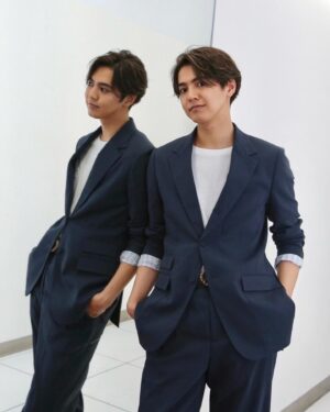 Ryota Katayose Instagram - 映画『ミンナのウタ』
本日公開となりました！！👻🎶
GENERATIONSの10周年イヤーに
ジェネの新たなエンタメの引き出しを
つくっていただくことができました！！！✨
清水監督はじめ携わってくださった
スタッフの皆さまに感謝です‼️🔥
主題歌『ミンナノウタ』も
かなりエッジの効いたジェネの表現です👀
暑すぎるこの夏、ゾクっとしに是非劇場へ👍💧
@sana_minnanouta #ミンナのウタ 
-------
👔➡︎ @dior 🤍