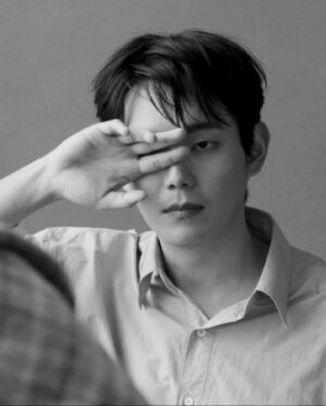 Ryu Kyung-soo Instagram - 제 얼굴 사진입니다.