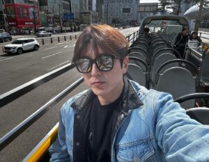Ryu Soo-young Instagram - #cititour 
#family❤️ 
#stillcoldoutside

#춥지만즐거운서울투어
#이층버스