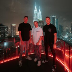 S-te-Fan Instagram - Who already checked out the @dbstf Remix of Better Off Alone?

1. Bringing @dashberlin on stage @hardmissionfestival 
2. @alanwalkermusic playing the remix @slamofficial 🫶
3. 📸 In Kuala Lumpur 🏙️
4. Cool DJ photo 😎😶‍🌫️
5. The one and only @hardwell during ADE 🔥🔥
6. Afterparty @spaceplus_bangkok