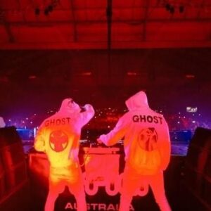 S-te-Fan Instagram - 𝔚𝔥𝔦𝔠𝔥 𝔡𝔯𝔬𝔭 𝔤𝔢𝔱𝔰 𝔶𝔬𝔲 𝔥𝔶𝔭𝔢𝔡 𝔱𝔬 𝔰𝔢𝔢 𝔤𝔥𝔬𝔰𝔱 𝔰𝔱𝔬𝔯𝔦𝔢𝔰 𝔩𝔦𝔳𝔢? 𝘚𝘗𝘖𝘖𝘒𝘠 𝘚𝘌𝘈𝘚𝘖𝘕 𝘏𝘈𝘚 𝘚𝘛𝘈𝘙𝘛𝘌𝘋 👻 𝘛𝘏𝘈𝘕𝘒 𝘠𝘖𝘜 𝘚𝘠𝘋𝘕𝘌𝘠! 🇦🇺