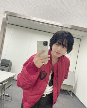 SHIN Instagram - 📸🌷🌙

#shinchan_style