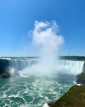 SHIN Instagram - 🇨🇦🎈🕊️

#shinchan_style #canada