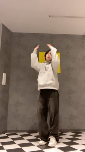 SHIN Instagram - 『Yüreğim Ağlar』 🏹💡

@amo988_ 

#shinchan_style #yüreğimağlar #amo988 #turkiye #dance #turkishsong