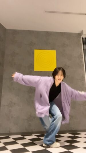 SHIN Instagram - 『Follow』🦄🔗

@zouhairbahaoui 
@hindziadi 

#shinchan_style #follow #zouhairbahaoui #hindziadi #morocco #dance #ダンス