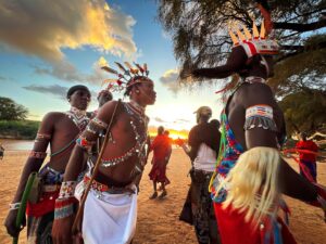 Saba Douglas-Hamilton Instagram - That perfect time of day …
@elephantwatchcamp
