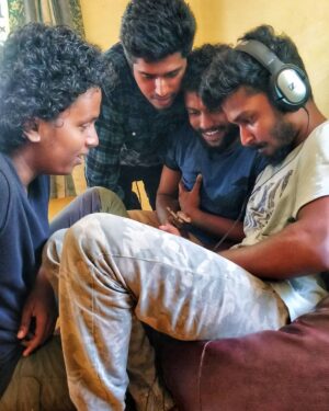Sabareesh Sajjin Instagram - #friends #therapara #breaktime

@karikku_fresh