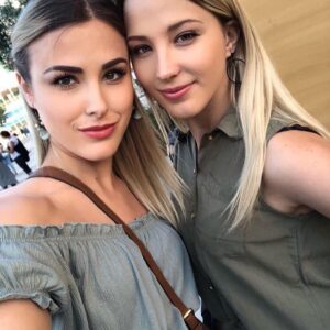 Sabina Dlouhá Instagram - Enrique Iglesias 😍💃🏼🎼👯‍♀️