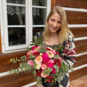 Sabina Dlouhá Instagram - 20 🎉
101 🌹
.
#happybirthday #smile #flowers #roses #nature #blonde #girl #czechgirl #love #gift #birthday #happy