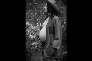 Sabrina Jalees Instagram - Sending love to our fellow fertility road dogs. The ones writing IVF cheques, bellies looking like they got into UFC fights, overhearing women say they get pregnant when their husbands cough at them. 

We did our first egg retrieval four years ago. After four failed transfers, two more retrievals and two miscarriages we were on the verge of walking out of the baby casino . As we share these beautiful pics (taken by the magic @cynthiaperez7 THANK YOU!) I’m sending all my love to the families that have been through or are in the midst of this journey like us. It’s so hard (understatement) and sometimes feels like you’re cosplaying life under an umbrella of loss. Sending you a knowing hug laced with hope or mourning or whatever it is you need in this moment.

P.S. Let’s pitch on a new name for “miscarriage”. That word makes it seem like we left our fetus in an Uber or dropped it off a balcony. 80% of miscarriages are due to chromosomal abnormalities (destined for failure)- the term is MIStaken and MISleading.