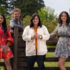 Sabrina Jalees Instagram - Tonight is the night @farmingforlovectv premieres - 7pm on @ctv !!! cuddle up next to a few of your goats and your fluffiest cow and fill the cup of milk 🥛 in your heart. It’s barrels* of fun! ❤️🌙 
*four to be exact