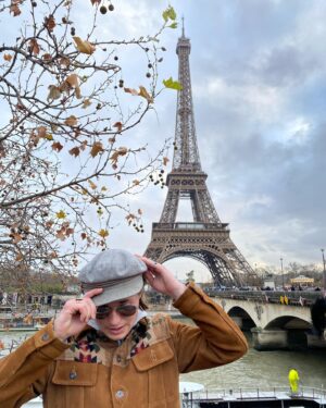 Sacha Carlson Instagram - PARIS. YOU ARE THE BEST! MERCI🇫🇷