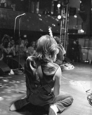 Sacha Carlson Instagram - THANK YOU @thetroubadour ❤️⭐️ @sachacarlsonandthelight 
.
.
.
📸: @lo.photographic @ja.photographic 

Thank you all for coming out!!! Until next time!!!