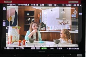 Sadie Munroe Instagram - Season 6 of Workin’ Moms is on Netflix worldwide!!! I love this show and these people more than words can explain!! 

@workinmomsnetflix @workinmoms