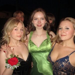 Sadie Munroe Instagram - prom !!