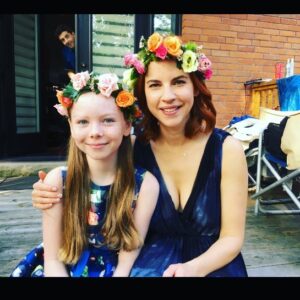 Sadie Munroe Instagram - Season finale of @workinmoms tonight!!!!!!! So excited for everyone to see it! 
Thanks for the pic @leannemorrisonfreed