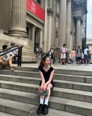 Sadie Munroe Instagram - best two weeks in nyc with @schoolofnytimes 💌