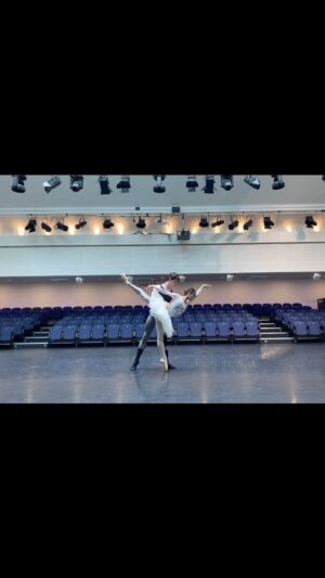 Sae Maeda Instagram - Excited to perform the White Swan Pas de duex from Swan Lake and Sleeping Beauty Pas de duex with @harrisbell as part of Temudas Festival next month 🇪🇸 
Gran Canaria, we’re ready for you!

Wearing a beautiful leotard fromm @stina_official_ 
本日よりスティナ6月コレクションの予約販売が開催されております🖤是非チェックしてみてください✨

《予約受付期間》
6月25日(火)12:00〜6月30日(日)23:55 

【商品名】
 type T long / Moment pink
@sayurikubota @stina_official_ 
#stina