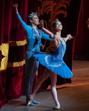 Sae Maeda Instagram - About last night 💙
Special thank you to my wonderful partner @james.a.hay ✨ And very grateful to our coach @chris_saunders_ 🙏🙏

Photo by the one and only @dancersdiary