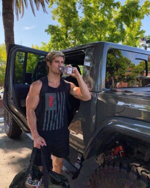 Sage Northcutt Instagram - Getting in some extra protein 

#TeamRedcon1 link in bio code SAGE20