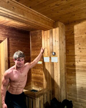 Sage Northcutt Instagram - Do you prefer sauna’s or cold plunges? 

#TeamRedcon1 code SAGE20 link in bio