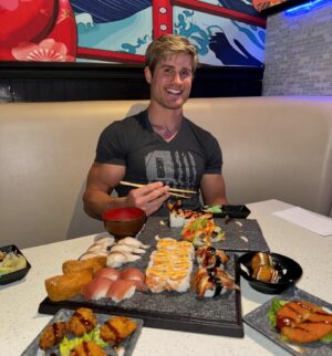 Sage Northcutt Instagram - Sushi cheat meal!