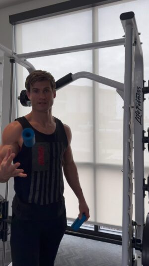 Sage Northcutt Instagram - Hitting some shrugs with the @fatgripz