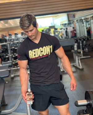 Sage Northcutt Instagram - Chocolate MRE is 🔥 
Which flavor would be your first pick.. chocolate, strawberry or vanilla? 

#TeamRedcon1 Code SAGE20 link in bio