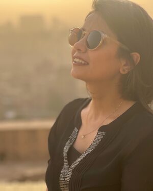 Sahar Al Sayegh Instagram - 🖤🤎