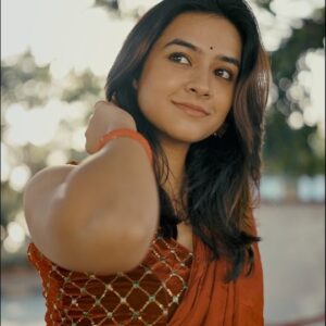 Sahithi Avancha Instagram - ❤️Embrace the glorious mess that you are❤️

DOP, EDIT, COLOUR- @rathan_jones 

#instaviral#videography#saree#sajni#reel#traditional#redsaree#sahithiavancha#beauty#book#photography