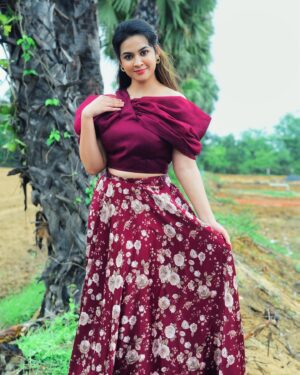 Sahithi Avancha Instagram - In the fields, I find pure delight💘

Outfit- @aninaboutique1 

#newpost#village#fields#sahithiavancha