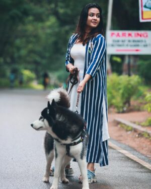 Sahithi Avancha Instagram - Livin’
 🌙🌺 

#me#nature#love#selflove#dog#instapost