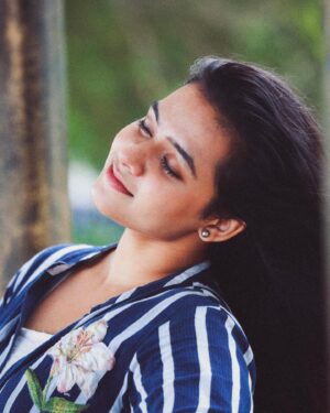 Sahithi Avancha Instagram - Livin’
 🌙🌺 

#me#nature#love#selflove#dog#instapost