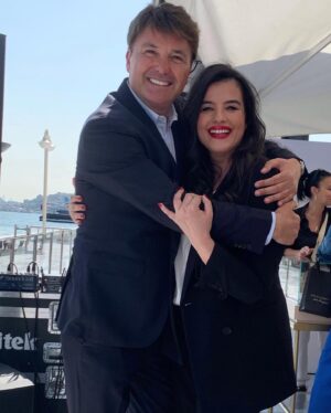 Şahnaz Çakıralp Instagram - Saffet Emre Tonguç ‘un 28. kitabı İstanbul’un 100 Mücevheri için dün Boğaz’da çok güzel bir lansman yapıldı. Saffet’in anlatımı akıcı ve akılda kalıcıdır. Onu dinlerken ya da okurken  anlattıkları gözünüzde canlanır.
İstanbul, İstanbul’da yaşandığında değil  asıl İstanbul’u yaşamaya başladığınızda güzeldir. Bu eserler sizi bilmeniz gereken Istanbul’a bir adım daha yaklaştırır 

@saffetemretonguc 👏👏👏
@alfakitap 👏🙏🎉
@bayrakvedat 👏👏
@esradalgic72 ❤️🙏