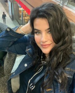 Actress Şahnaz Çakıralp HD Instagram Photos and Wallpapers May 2024